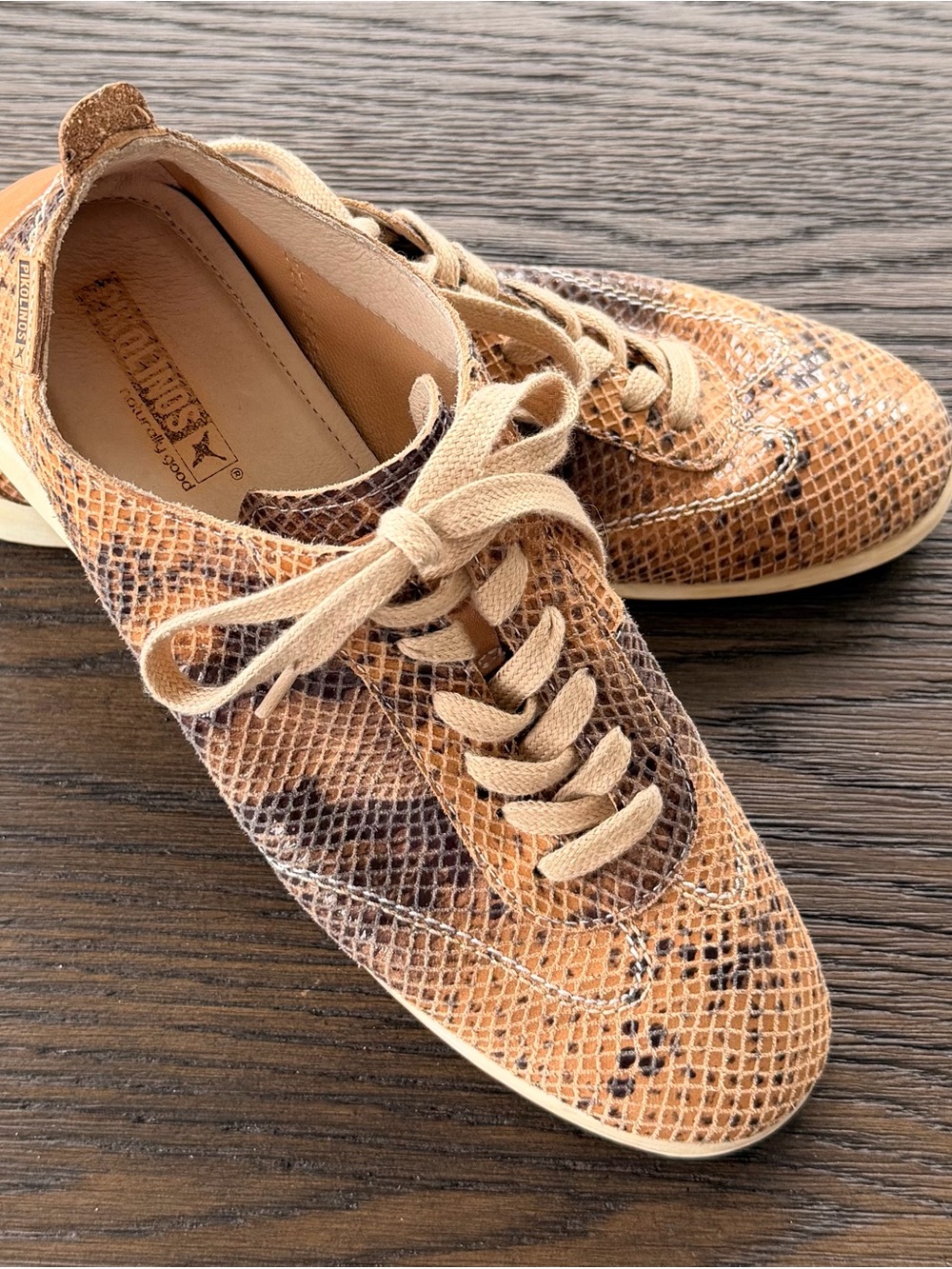 Pikolinos Women’s Sneakers